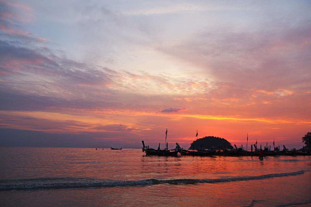 The Lucky Kata Hostel Ngoại thất bức ảnh
