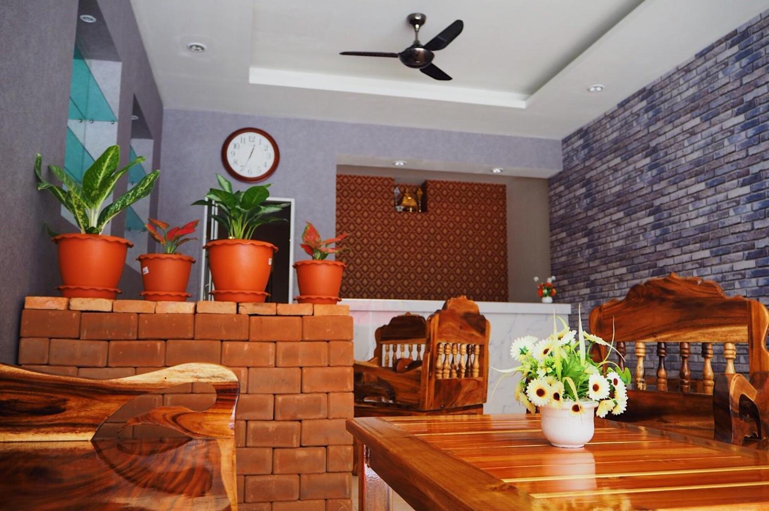 The Lucky Kata Hostel Ngoại thất bức ảnh